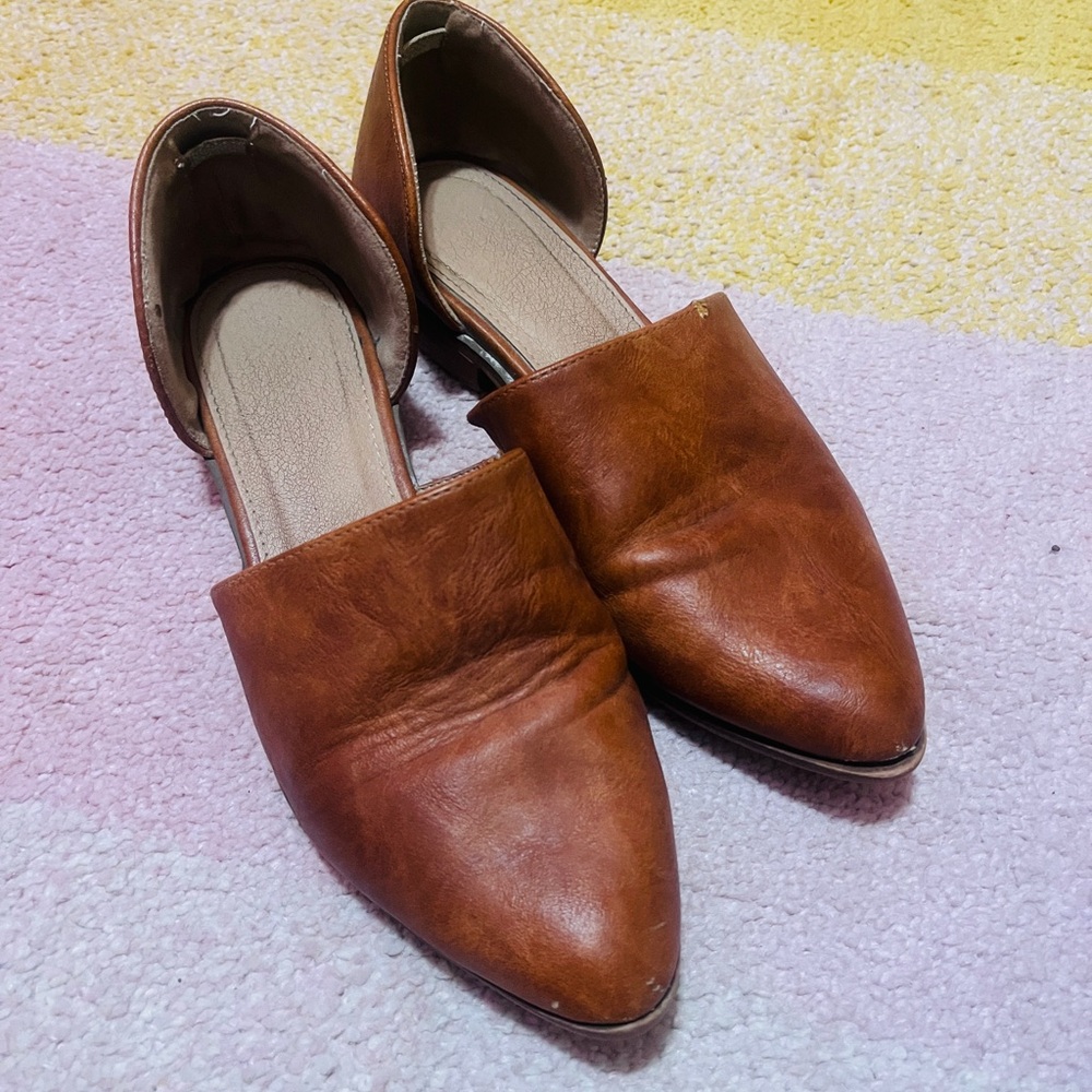 Catherine Malandrino Tan Pointed D'Orsay Flats